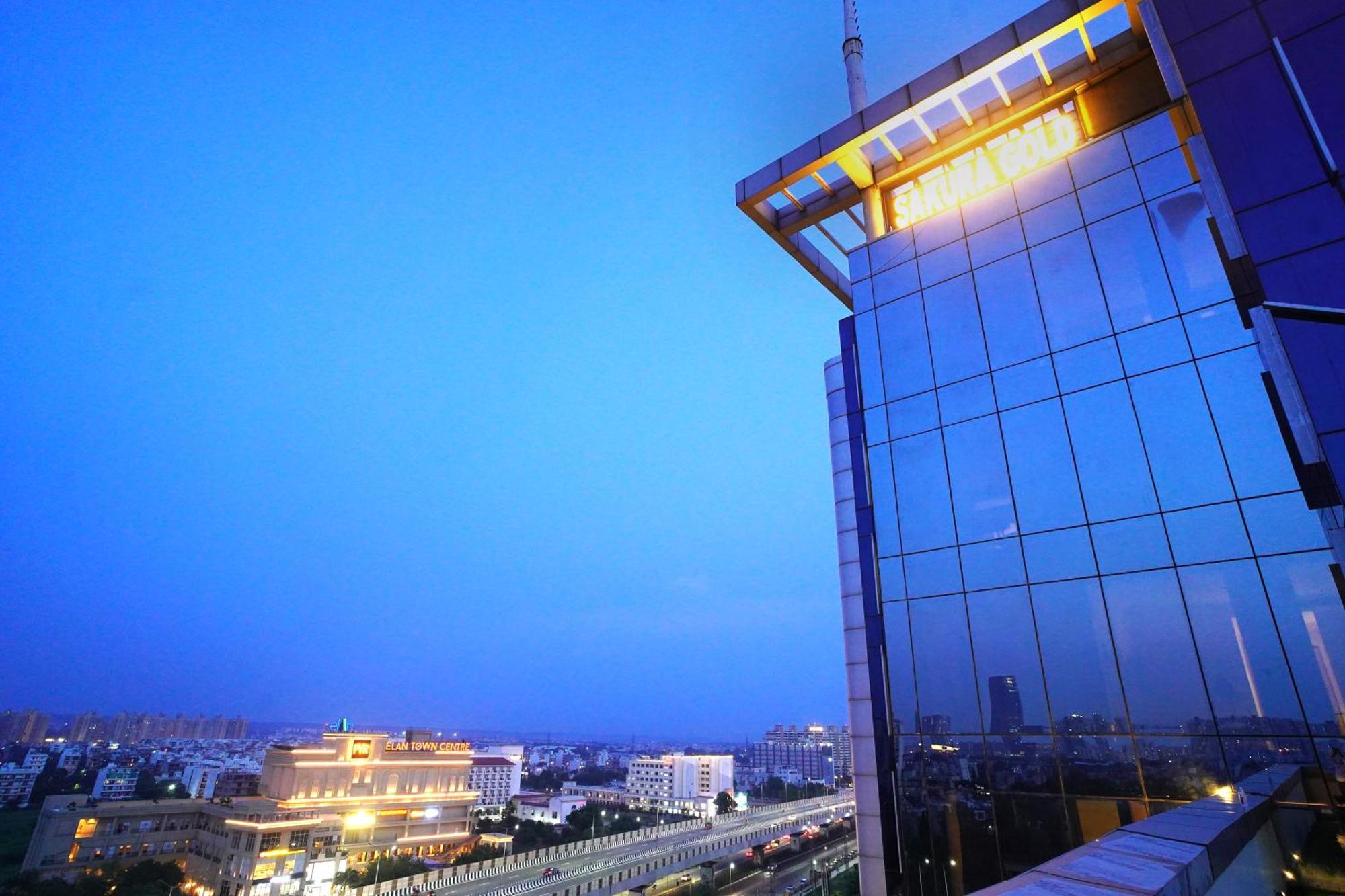 Hotel Sakura Gold غورغاون المظهر الخارجي الصورة
